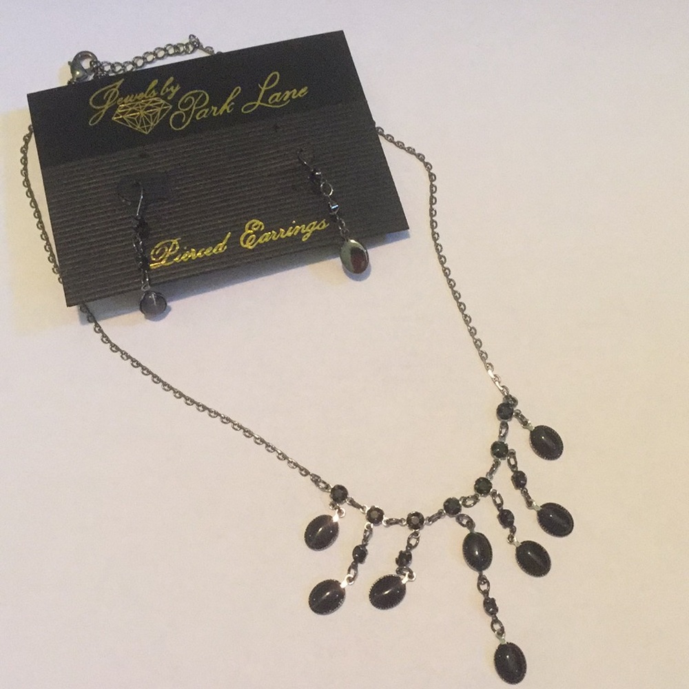 NWOT Park Lane Necklace & Earring Set